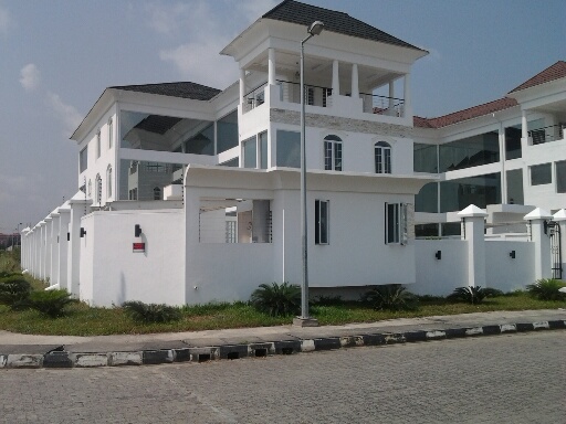 GodWin! Linda Ikeji's ₦600 Million Banana Island Mansion - All the Photos &  Scoop