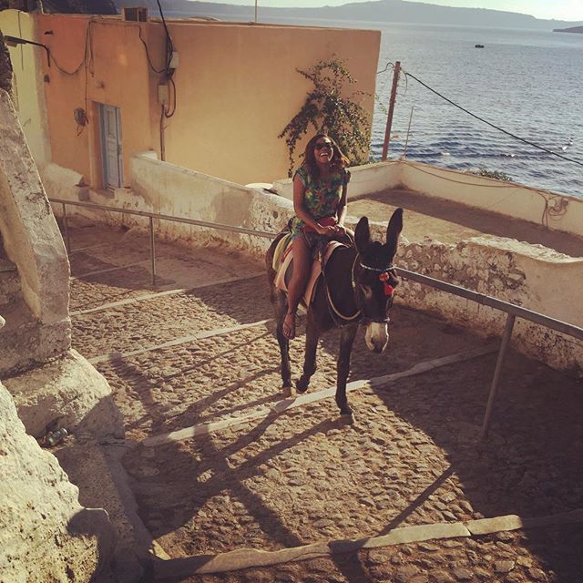 Dolapo captioned this "My donkey "Freddy" stopped every 5 steps to take a crap! There's 500 steps to get to the top! Was a long trip #idontknowwhobeggedme "