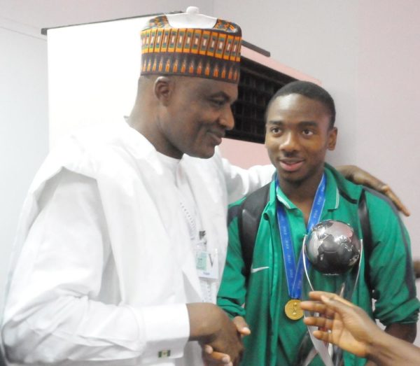 PIC.21. DIRECTOR-GENERAL, NATIONAL SPORTS COMMISSION ALHASSAN YAKMUT WITH THE CAPTAIN OF GOLDEN EAGLET, KELECHI NWAKALI, DURING THEIR ARRIVAL IN ABUJA ON WEDNESDAY 7126 (11/11/15). 7128/11/11/2015/EO/JAU/NAN