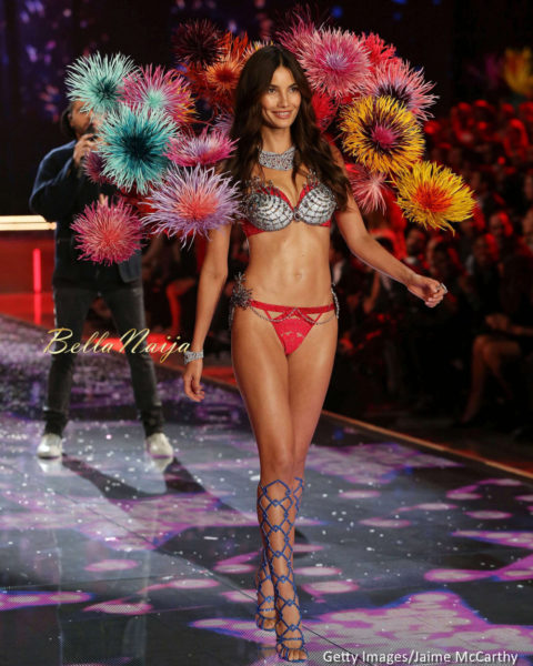 Victoria's-Secret-Fashion-Show-November-2015-BellaNaija0029