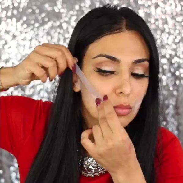 Huda Kattan Huda Beauty Highlight and Contour Tutorial - BellaNaija - January2016001