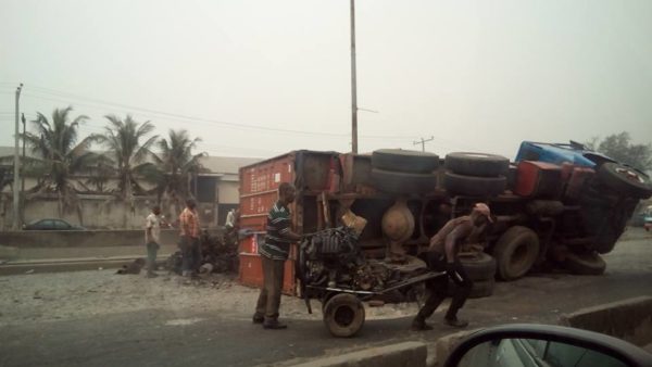 Oshodi Apapa Accident 1