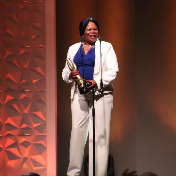 Linda Sebezo, Best Actress in a Supporting Role - TV COMEDY