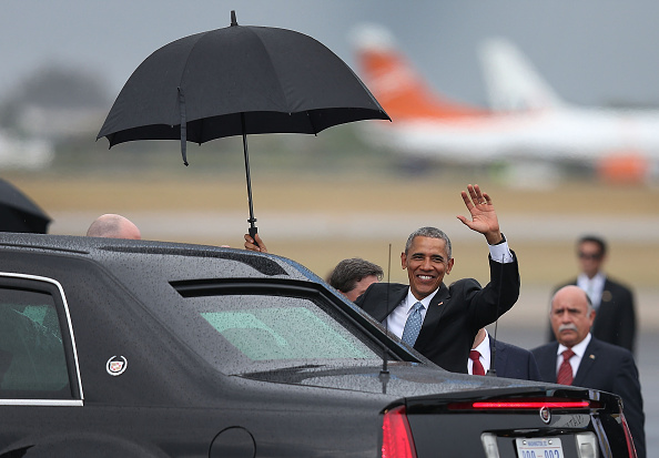 HAVANA, CUBA - MARCH 20:  President Barack Obama waves as he arrives at Jose Marti International Airport on Air Force One for a 48-hour visit on March 20, 2016 in Havana, Cuba. Mr. Obama's visit is the first in nearly 90 years for a sitting president, the last one being Calvin Coolidge.  (Photo by Joe Raedle/Getty Images)
