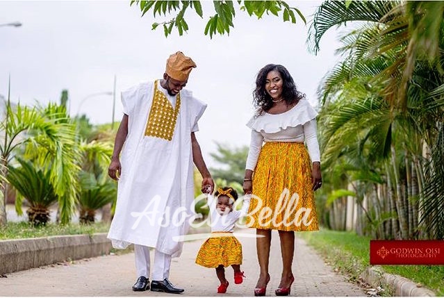 photog @godwinoisi and his family