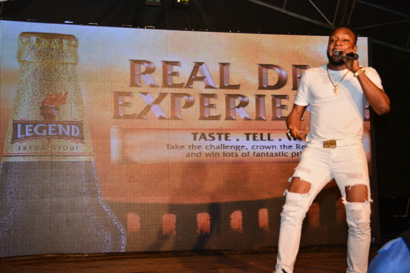 7-KCee Performing on STage