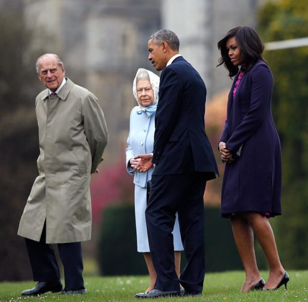 WINDSOR, ENGLAND - APRIL 22: US President Barack Obama and his wife First Lady Michelle Obama are greeted by Queen Elizabeth II and Prince Phillip, Duke of Edinburgh after landing by helicopter at Windsor Castle for a private lunch on April 22, 2016. The President and his wife are currently on a brief visit to the UK where they will have lunch with HM Queen Elizabeth II at Windsor Castle and dinner with Prince William and his wife Catherine, Duchess of Cambridge at Kensington Palace. Mr Obama will visit 10 Downing Street on Friday afternoon where he is to hold a joint press conference with British Prime Minister David Cameron and is expected to make his case for the UK to remain inside the European Union. (Photo by Alastair Grant - WPA Pool/Getty Images)