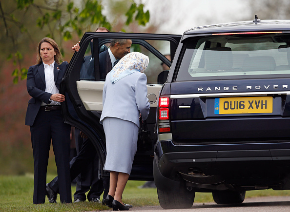 WINDSOR, ENGLAND - APRIL 22: Queen Elizabeth II and US President Barack Obama get into a car after he landed by helicopter at Windsor Castle for a private lunch on April 22, 2016. The President and his wife are currently on a brief visit to the UK where they will have lunch with HM Queen Elizabeth II at Windsor Castle and dinner with Prince William and his wife Catherine, Duchess of Cambridge at Kensington Palace. Mr Obama will visit 10 Downing Street on Friday afternoon where he is to hold a joint press conference with British Prime Minister David Cameron and is expected to make his case for the UK to remain inside the European Union. (Photo by Alastair Grant - WPA Pool/Getty Images)