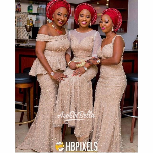 Fabric and Gele @zevida001, Makeup @esswatmakeovers, Photo by @happybensonpixels_