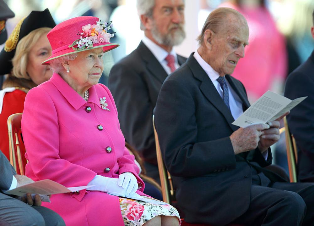 WINDSOR, UNITED KINGDOM - APRIL 20: (EMBARGOED FOR PUBLICATION IN UK NEWSPAPERS UNTIL 48 HOURS AFTER CREATE DATE AND TIME) Queen Elizabeth II and Prince Philip, Duke of Edinburgh attend the opening of the Alexandra Gardens Bandstand on April 20, 2016 in Windsor, England. The Queen and Duke of Edinburgh are carrying out engagements in Windsor ahead of the Queen's 90th Birthday tomorrow. (Photo by Max Mumby/Indigo/Getty Images)