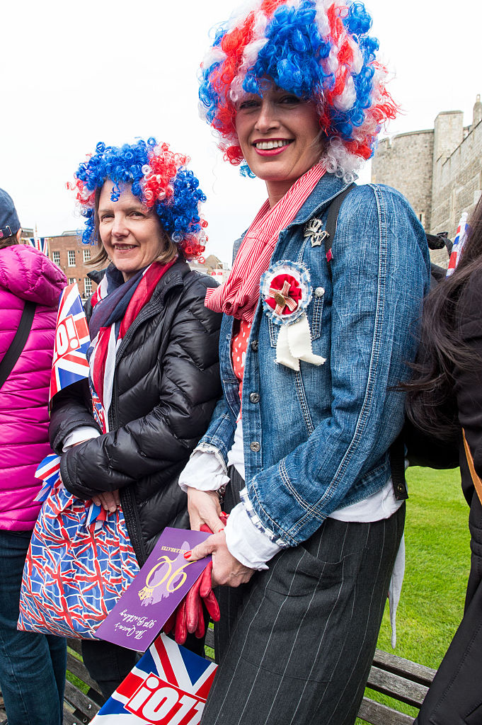 WINDSOR, ENGLAND - APRIL 21: Wellwishers gather as Queen Elizabeth II meets the public on her 90th Birthday Walkabout on April 21, 2016 in Windsor, England. Today is Queen Elizabeth II's 90th Birthday. The Queen and Duke of Edinburgh will be carrying out engagements in Windsor. (Photo by Ian Gavan/Getty Images)
