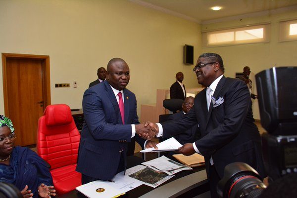 Ambode Signs MoU for 4th Mainland Bridge3