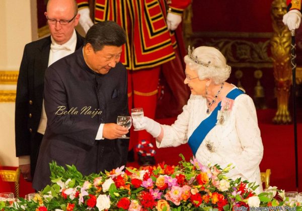 LONDON, ENGLAND - OCTOBER 20: President of China Xi Jinping (L) and Britain's Queen Elizabeth II attend a state banquet at Buckingham Palace on October 20, 2015 in London, England. The President of the People's Republic of China, Mr Xi Jinping and his wife, Madame Peng Liyuan, are paying a State Visit to the United Kingdom as guests of the Queen. They will stay at Buckingham Palace and undertake engagements in London and Manchester. The last state visit paid by a Chinese President to the UK was Hu Jintao in 2005. (Photo by Dominic Lipinski - WPA Pool /Getty Images