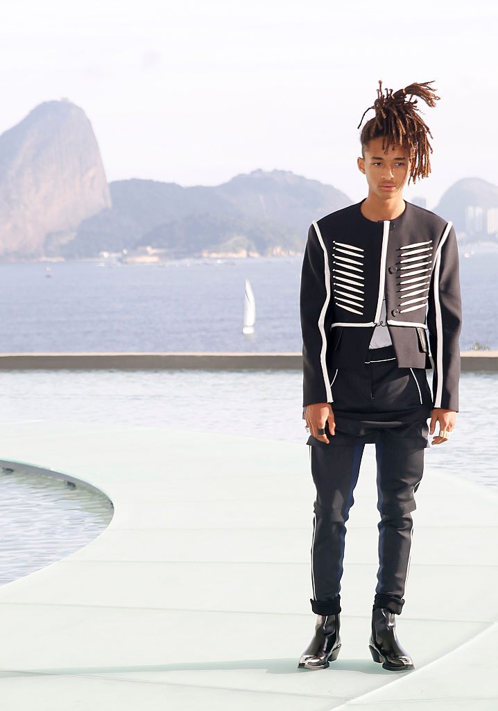 NITEROI, BRAZIL - MAY 28: Jaden Smith attends Louis Vuitton 2017 Cruise Collection at MAC Niter on May 28, 2016 in Niteroi, Brazil. (Photo by Vivian Fernandez/Getty Images)