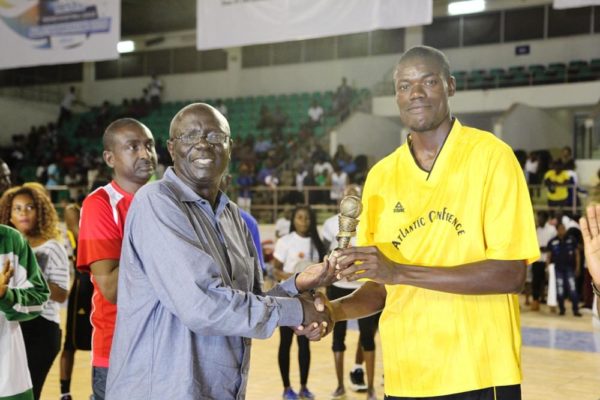 Presentation of laurels to outstanding players