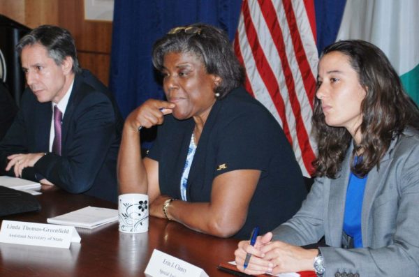 FROM LEFT: U.S. DEPUTY SECRETARY OF STATE, ANTONY BLINKEN; U.S. ASSISTANT SECRETARY OF STATE, LINDA THOMAS-GREENFIELD AND SPECIAL ASSISTANT TO THE DEPUTY SECRETARY, ERIN CLANCY, DURING THE MEDIA ROUND-TABLE ON THE 2ND  REGIONAL SECURITY SUMMIT IN ABUJA ON FRIDAY (13/5/16). 3556/13/5/2016/HB/NAN