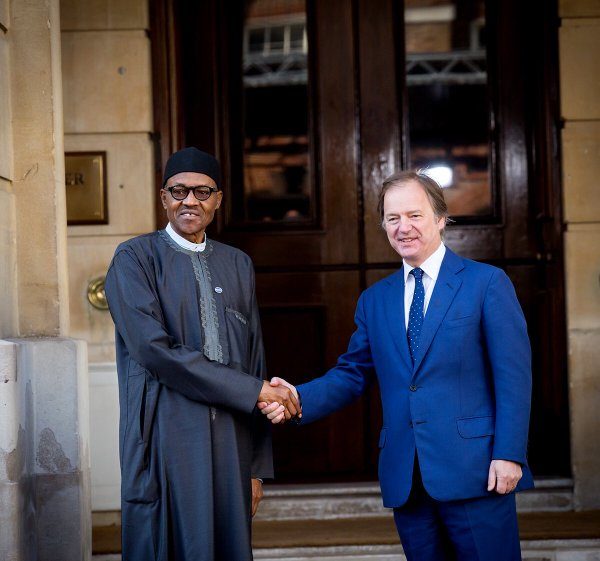 President Buhari welcomed by UK Foreign Affairs Minister, HugoSwire, on arrival for the Anti-Corruption Summit