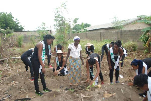 Caires Grooming Agency Visits Lai Mohammed-June-2016-BELLANAIJA0006
