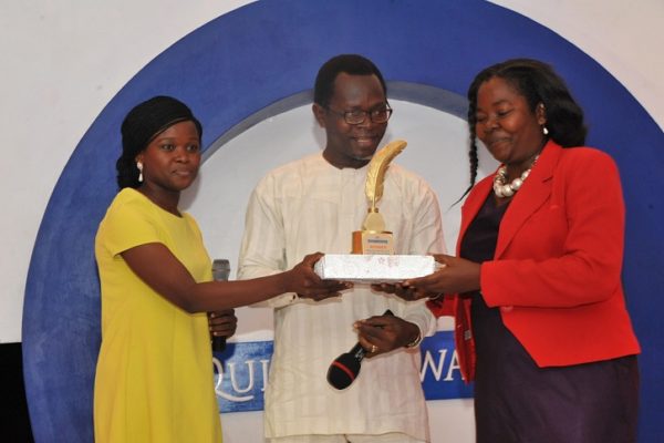 Daphne Uduneje (R), winner, Brand Advocate of the Year; receiving her award from Miss Toyosi Ogunseye, Editor, Sunday Punch and Bolaji Tunji, Executive Director, Special Duties, Sun Newspapers; at the 2016 Promasidor Quill Awards event held at Sheraton Lagos Hotel …recently