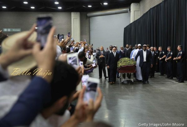 The casket of Muhammad Ali arrives for an Islamic prayer service at the Kentucky Exposition Center on June 9, 2016 in Louisville, Kentucky. 