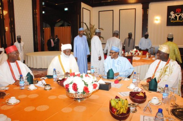 PIC 31 FROM LEFT: OBI OF ONITSHA, IGWE ALFRED ACHEBE; SULTAN OF SOKOTO; ALHAJI SA'AD ABUBAKAR (III); PRESIDENT MUHAMMADU BUHARI AND THE OONI OF IFE, OBA ADEYEYE OGUNWUSI DURING BREAKING OF RAMADAN FAST AT THE PRESIDENTIAL VILLA ABUJA ON WEDNESDAY (29/6/16) 4726/29/06/16/ICE/NAN