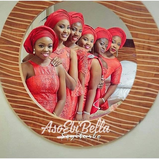 Photographer @seyiturbostudios Make Up by @e.a.makeup Aso Oke By @deroyalfabrics Outfit by @elanfashion_ng