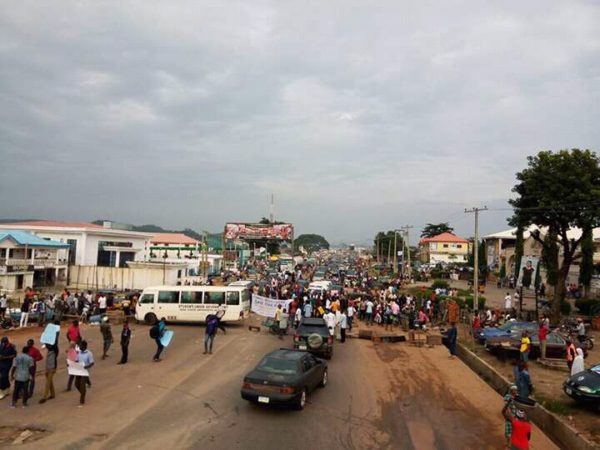 KSU-and-NANS-Protest-in-Lokoja-July-2016-BELLANAIJA0003