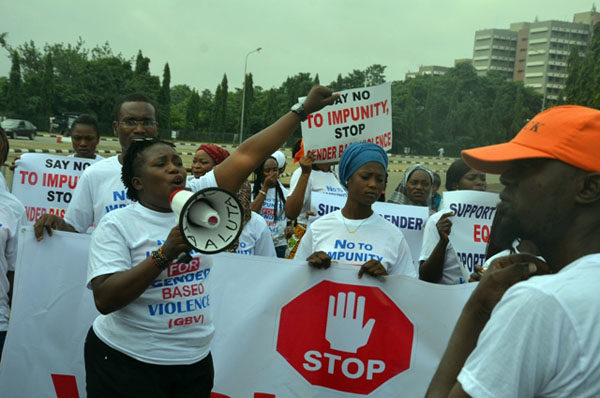 Protests against Dino Melaye in Abuja1