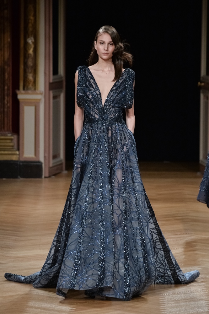 Ziad Nakad : Runway - Paris Fashion Week - Haute Couture Fall/Winter 2016-2017