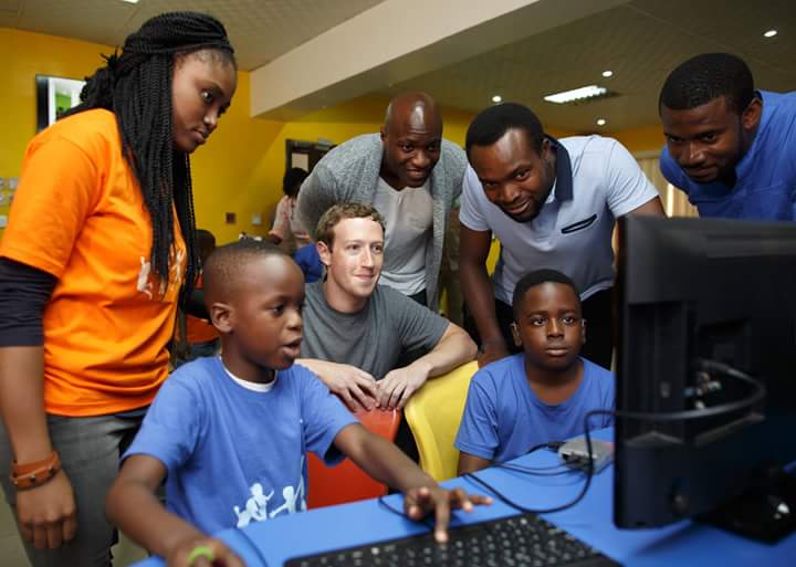 Mark Zuckerberg with kids at the 'Summer for Code Camp'
