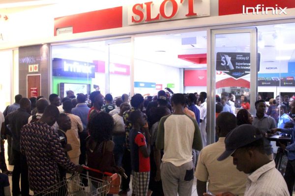 Infinix hot s launch at Slot