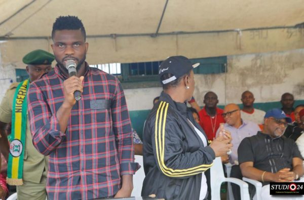 Joseph Yobo at Ikoyi Prisons