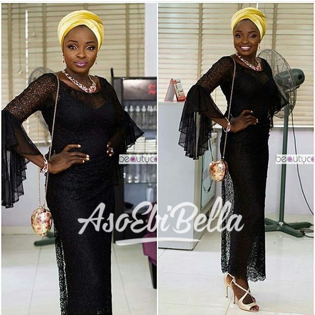 Outfit by @upperwardrobe MUA @beautycookstudio