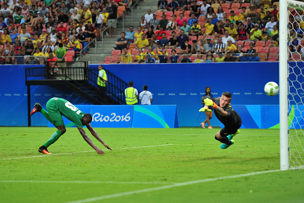 MANAUS, BRAZIL - AUGUST 07: Umar Sadiq player of Nigeria scores his first goal during 2016 Summer Olympics match between Sweden and Nigeriaat Arena Amazonia on August 7, 2016 in Manaus, Brazil. (Photo by Bruno Zanardo/Getty Images)
