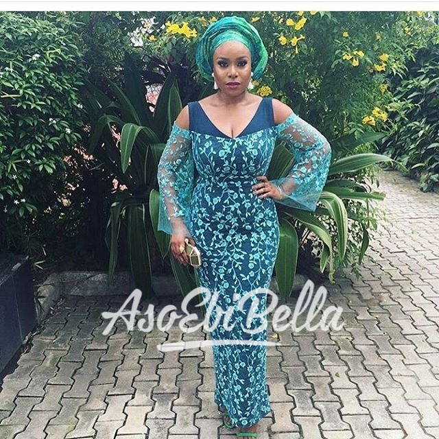 @mimionalaja in @fablanebyderin Fabric by @glitz_allure_fabrics for #DG2016