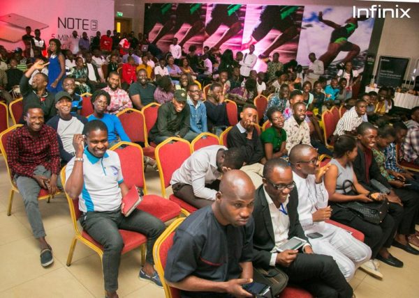 Infinix note 3 launch event cross section of fans