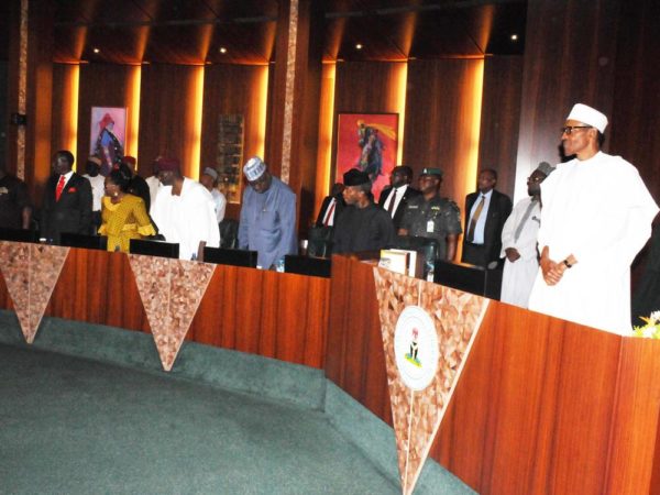 PIC.9. FROM RIGHT: PRESIDENT MUHAMMADU BUHARI; VICE PRESIDENT YEMI OSINBAJO; SECRETARY TO THE GOVERNMENT OF THE FEDERATION, DAVID BABACHIR LAWAL; CHIEF OF STAFF TO THE PRESIDENT, ABBA KYARI; HEAD OF THE CIVIL SERVICE OF THE FEDERATION, WINIFRED OYO-ITA; AND NATIONAL SECURITY ADVISER, BABAGANA MONGUNO, AT THE COUNCIL OF STATE MEETING ATTENDED BY FORMER PRESIDENT GOODLUCK JONATHAN FOR THE FIRST TIME AFTER LEAVING OFFICE IN AUG. 2015, AT THE PRESIDENTIAL VILLA IN ABUJA ON WEDNESDAY (7/9/16). 6814/7/9/2016/ICE/BJO/NAN