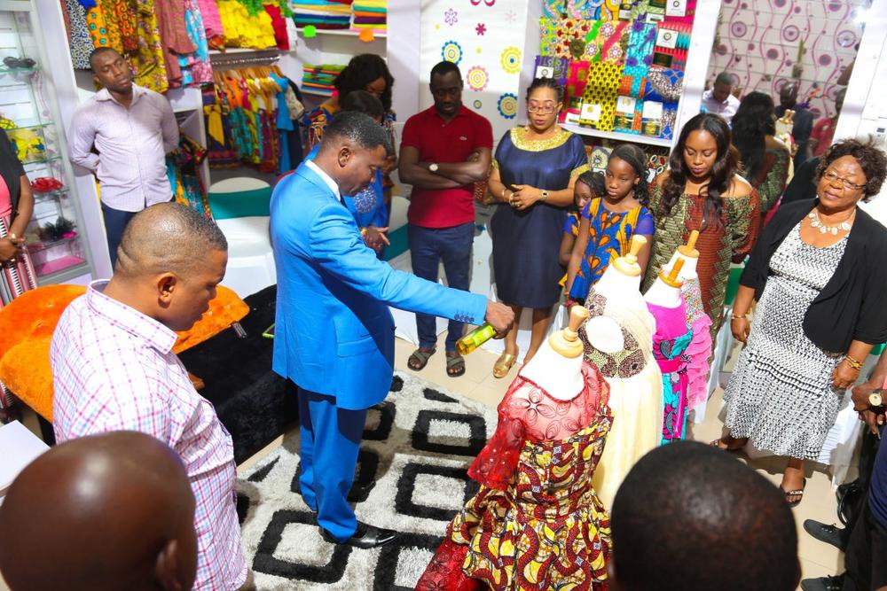 PASTOR CHRIS NWAKA PROPHESYING
