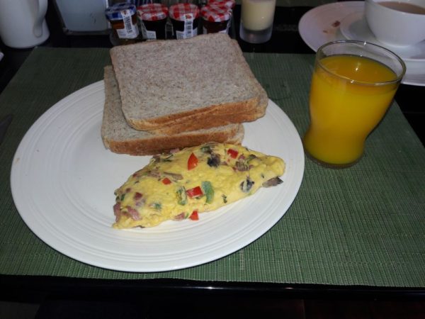 emirates-naija-fam-trip-day-1-breakfast