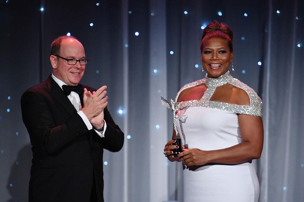 NEW YORK, NY - OCTOBER 24: His Serene Highness Prince Albert II of Monaco (L) presents an award to Queen Latifah onstage during the 2016 Princess Grace Awards Gala with presenting sponsor Christian Dior Couture at Cipriani 25 Broadway on October 24, 2016 in New York City. (Photo by Dimitrios Kambouris/Getty Images for Princess Grace Foundation)