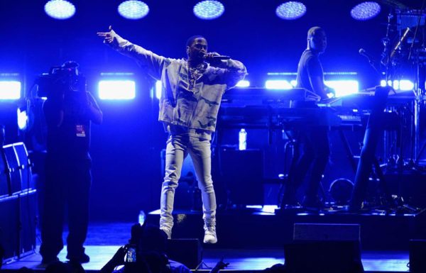 CLEVELAND, OH - NOVEMBER 04:  Big Sean performs on stage during a Get Out The Vote concert in support of Hillary Clinton at Wolstein Center in Cleveland, Ohio on November 4, 2016 in Cleveland, Ohio.  (Photo by Duane Prokop/Getty Images)