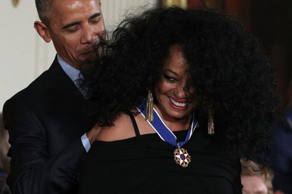 WASHINGTON, DC - NOVEMBER 22: U.S. President Barack Obama presents the Presidential Medal of Freedom to Diana Ross during an East Room ceremony at the White House November 22, 2016 in Washington, DC. The Presidential Medal of Freedom is the highest honor for civilians in the United States of America. (Photo by Alex Wong/Getty Images)