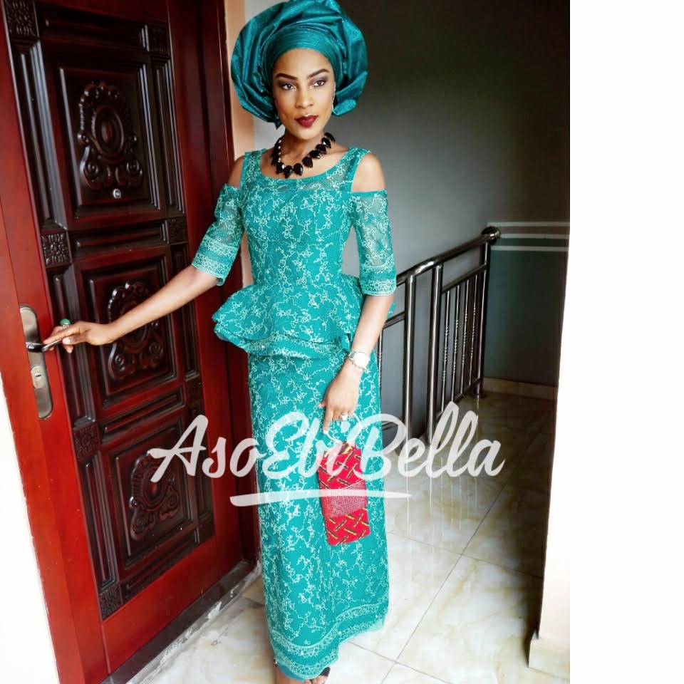 @dimpled_tee in @hadelle_stitches_and_curves