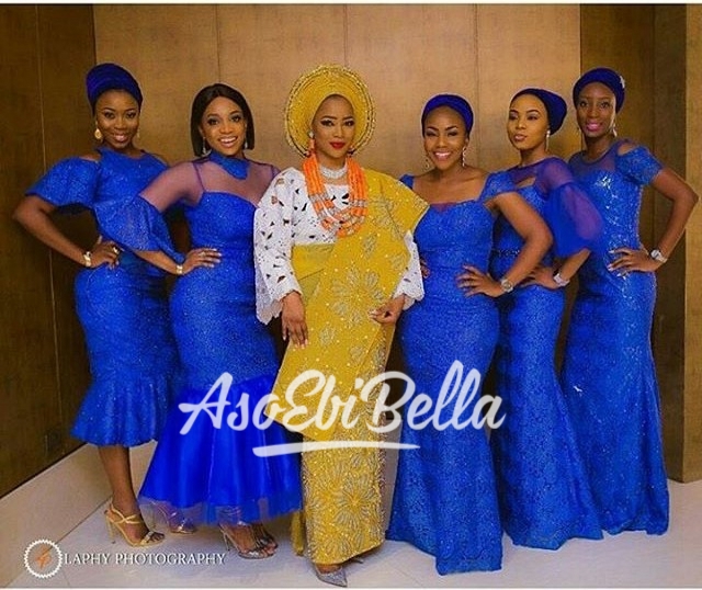 @oluwakemi_o and her #AsoEbiBella @laphyphotography Make up by @oshewabeauty Aso Oke by @trsasooke Video @lanreeshofilms Event by @zapphaire_events