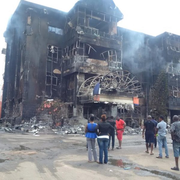 benin-mall-fire3