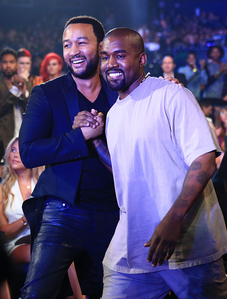 attends the 2015 MTV Video Music Awards at Microsoft Theater on August 30, 2015 in Los Angeles, California.