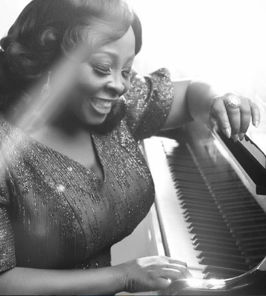 Happy Birthday Lolo1! See the Comedian’s Lovely New Photos