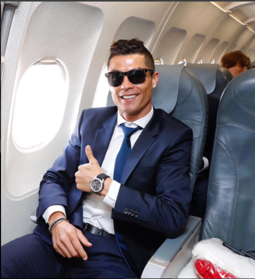 cristiano ronaldo becomes first athlete to hit 100 million instagram followers - james rodriguez instagram followers