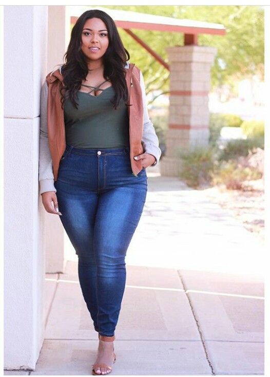 BN Style Your Curves: Nicole Simone of ‘Curve on a Budget’