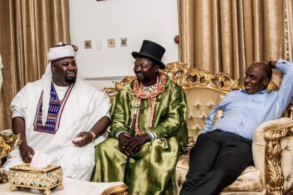 The Dan Amana with King Oweipa Jones, Ere Ibenanaowei of Ogboin Amassoma of Bayelsa State an RT Hon Rotimi Amechi at the palace of Dan Amana Dutse